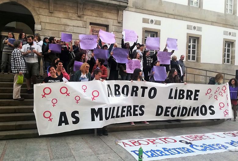 17-09-28 ActoDereitoAbortoVigo04.jpeg